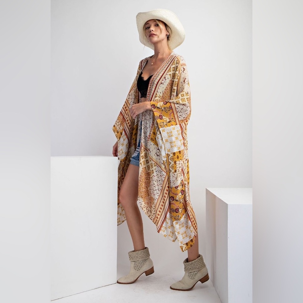 Stunning Easel Patchwork Open Kimono - Picture 4 of 6